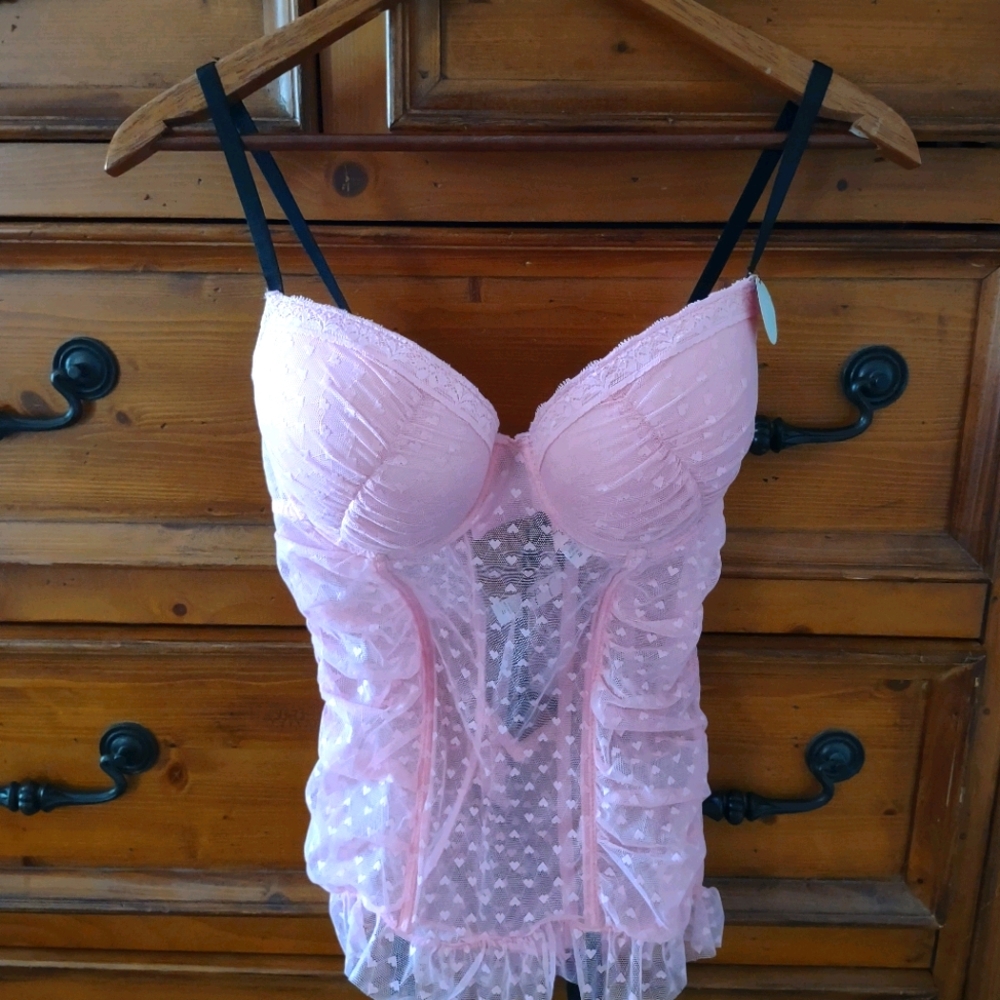 NWT Sexy 2 piece lingerie set with thong panty